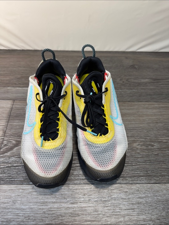 Nike Shoes - Nike air shoes size 38.5 /woman’s SZ 8 /youth SZ6 (j272)